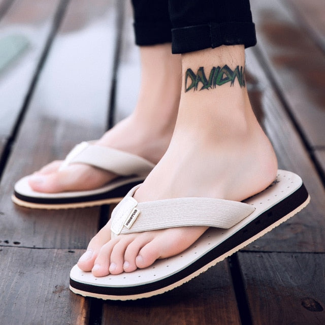 XMISTUO Summer Korean big size Tide Slippers Men Non-slip Cool Flip-Flops Breathable Thick-soled Sandals Slippers Toe Sandals